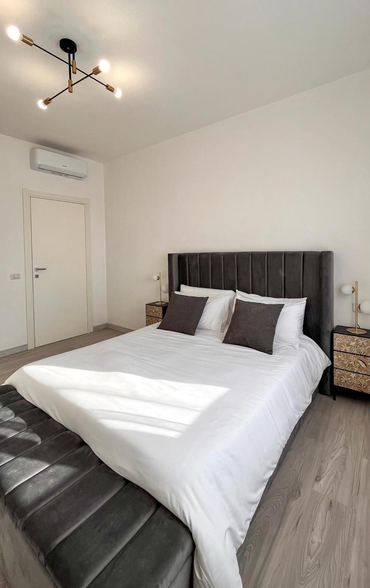 Dream & Relax Hotel San Donato Milanese Exterior photo